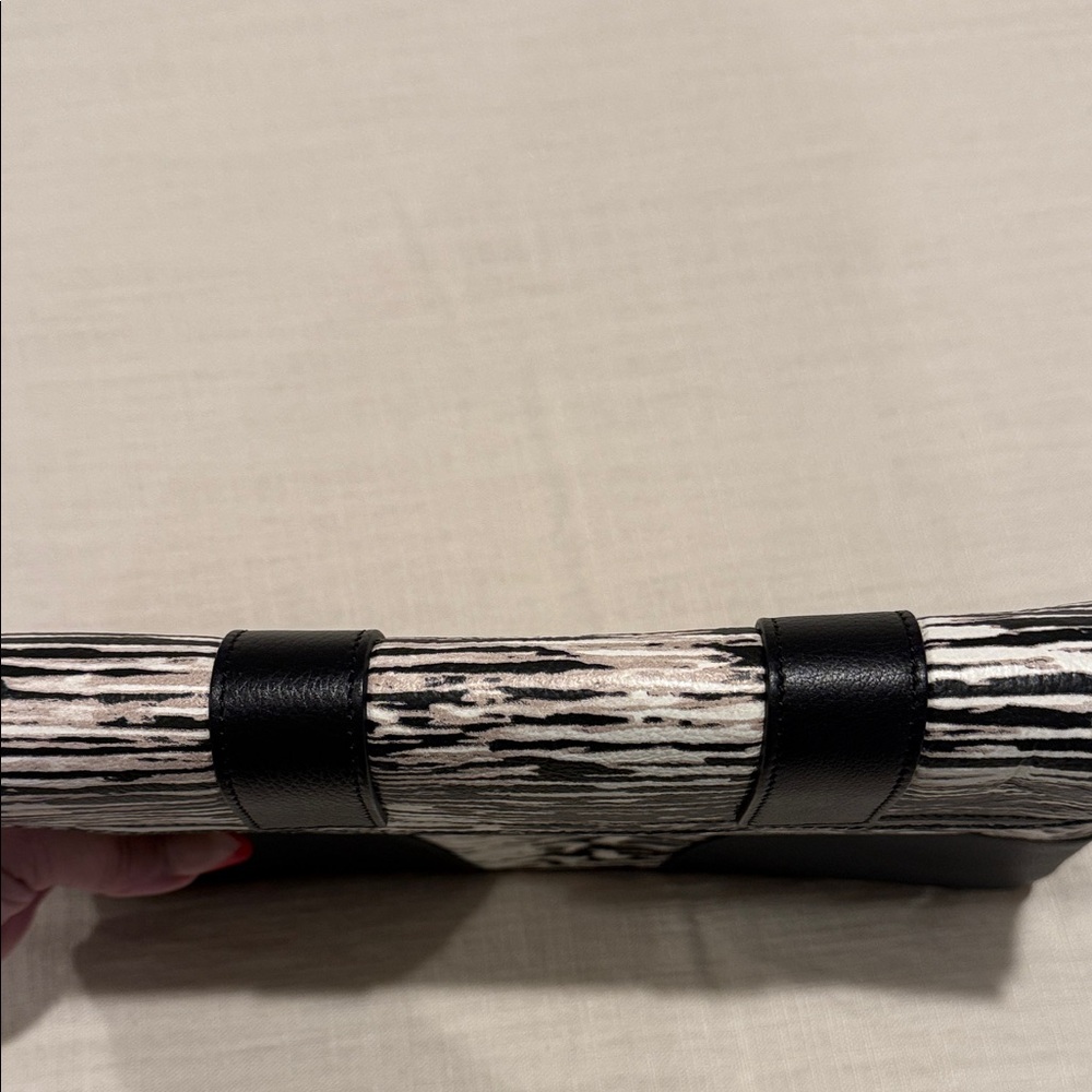 Jason Wu Black and White Patterned Clutch - Picture 5 of 10